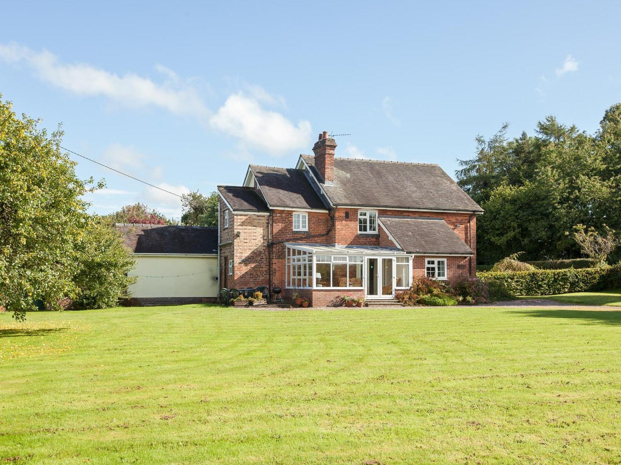 Fir Tree Cottage Standon Bagian luar foto